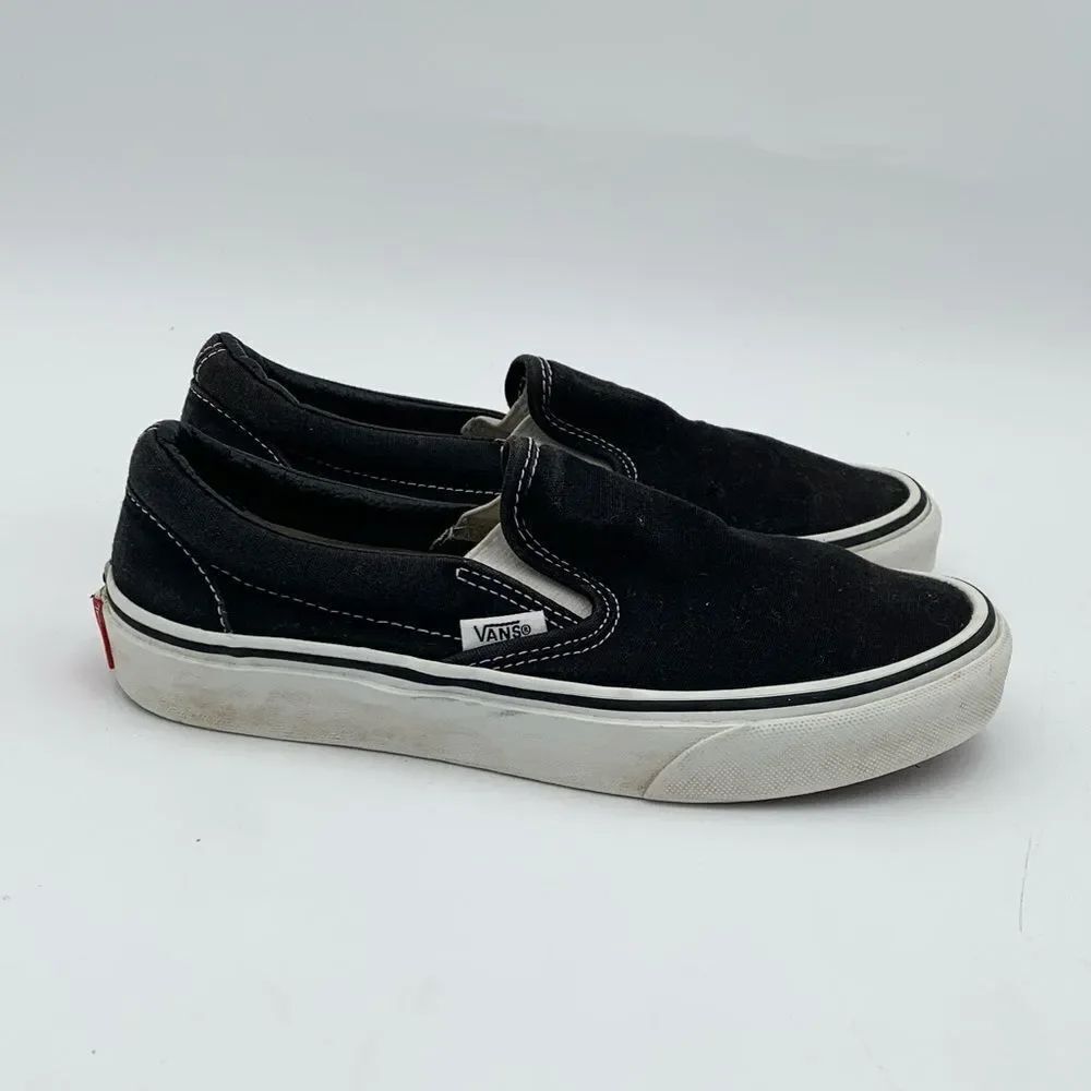 Vans Women’s Classic Black Slip-On Sneakers | Skate Shoes | Casual size 6